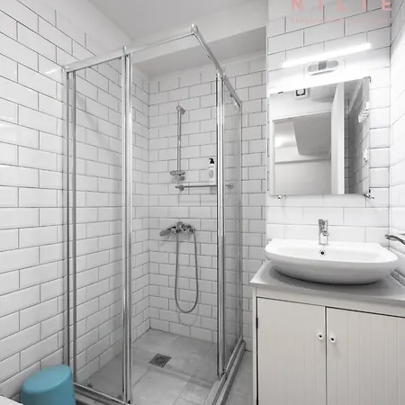 Amarillo Apartments, Nilie Hospitality Mgmt